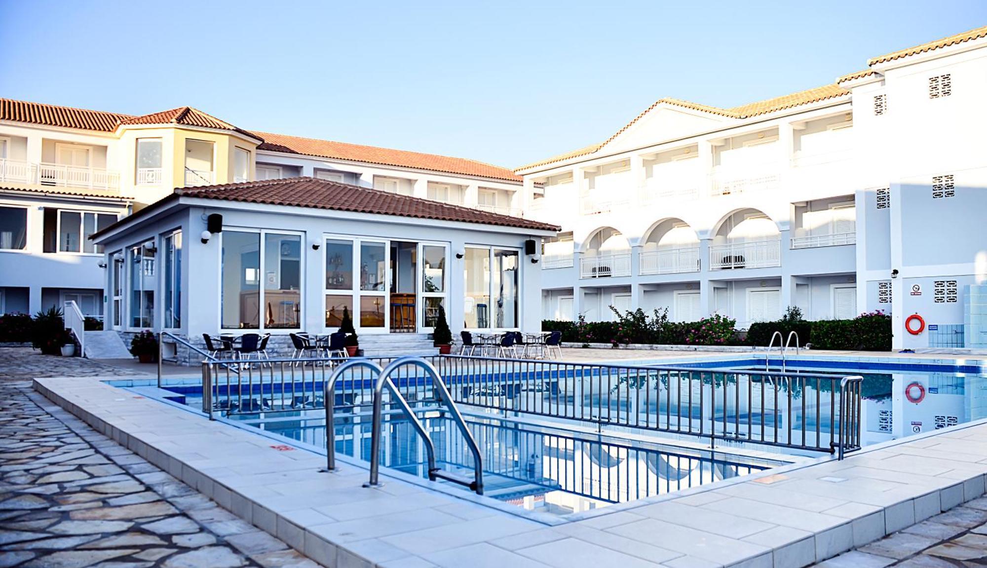 Meridien Beach Hotel Аргаси Экстерьер фото
