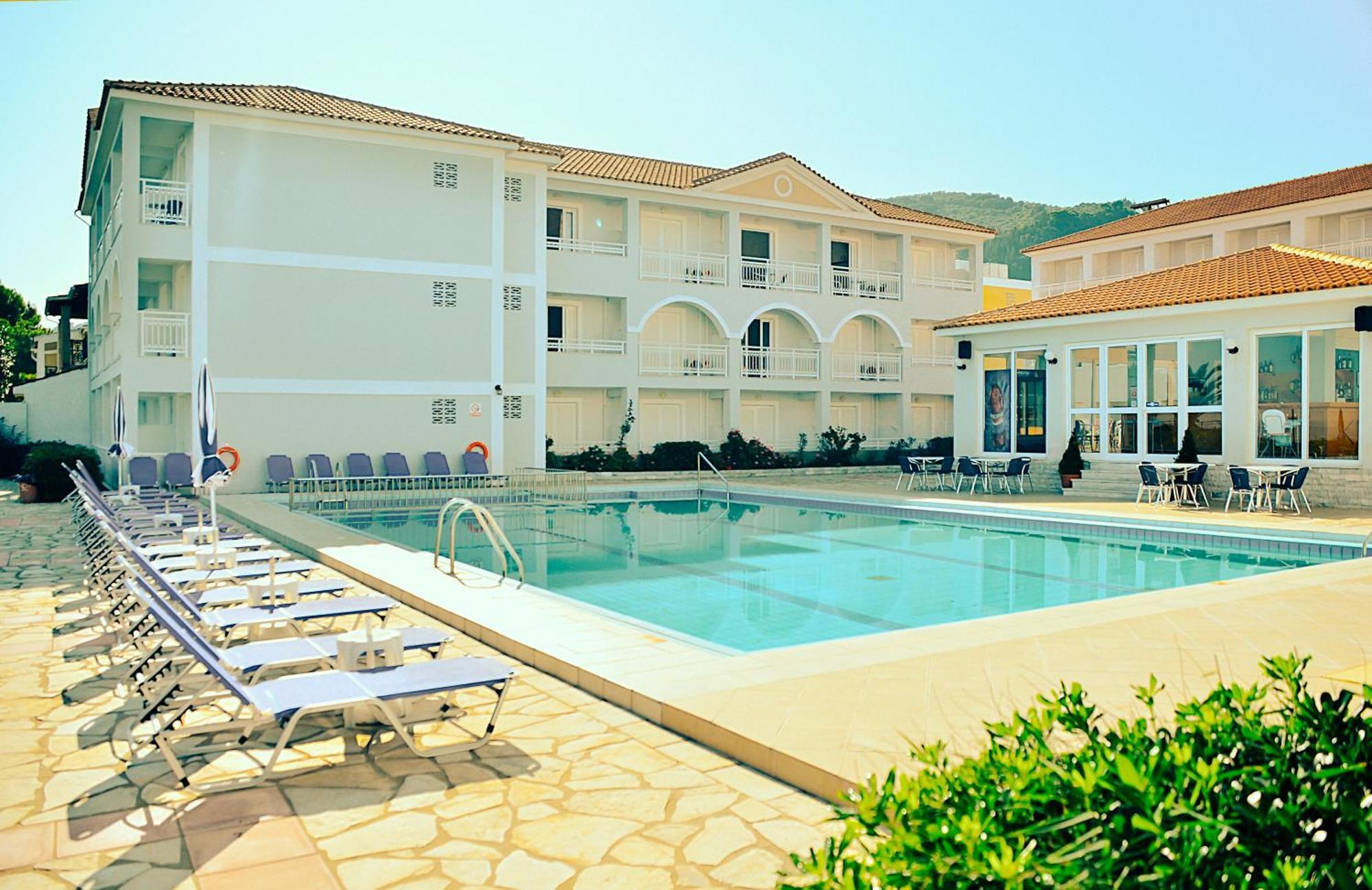 Meridien Beach Hotel Аргаси Экстерьер фото